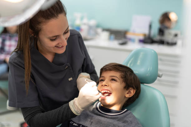 Best Dentist Open Late Near Me  in Commerce, TX